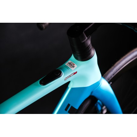 Ebike da Strada Nuova Bianchi E-Oltre 105 2x12sp 2025