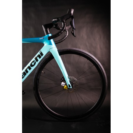 Bici da Strada Nuova Bianchi Oltre Race 105 Di2 12V 2025