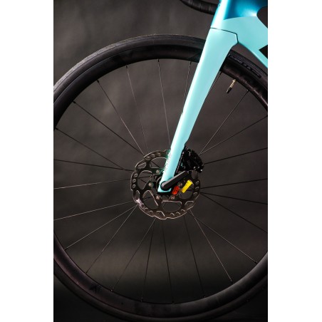Bici da Strada Nuova Bianchi Oltre Race 105 Di2 12V 2025