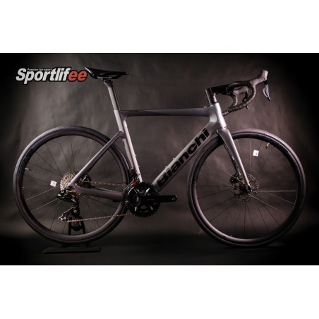 Bici da Strada Nuova Bianchi Oltre Race 105 Di2 12V 2025