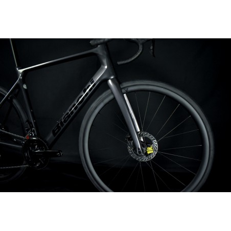 Bici da Strada Nuova Bianchi Infinito 105 Di2 2026